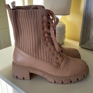 TOP Moda Combat Boots